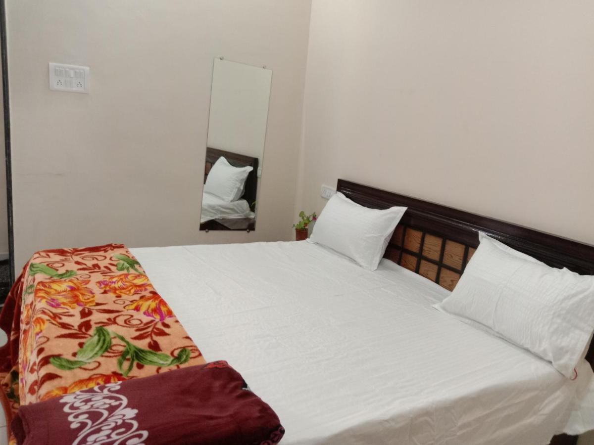 Aradhya Prime Home Stay Garudeshwar Buitenkant foto